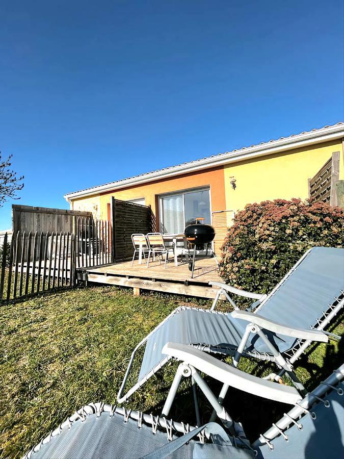 Logement Thermale Et De Tourisme Les Acacias 2 Jonzac Exteriör bild